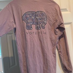 Cute light purple long sleeve. Good material!